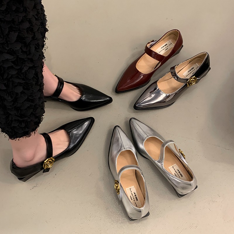 Women'S Fashion Trends Summer 2025 - Woman Pointed Toe Sandals Summer Elegant