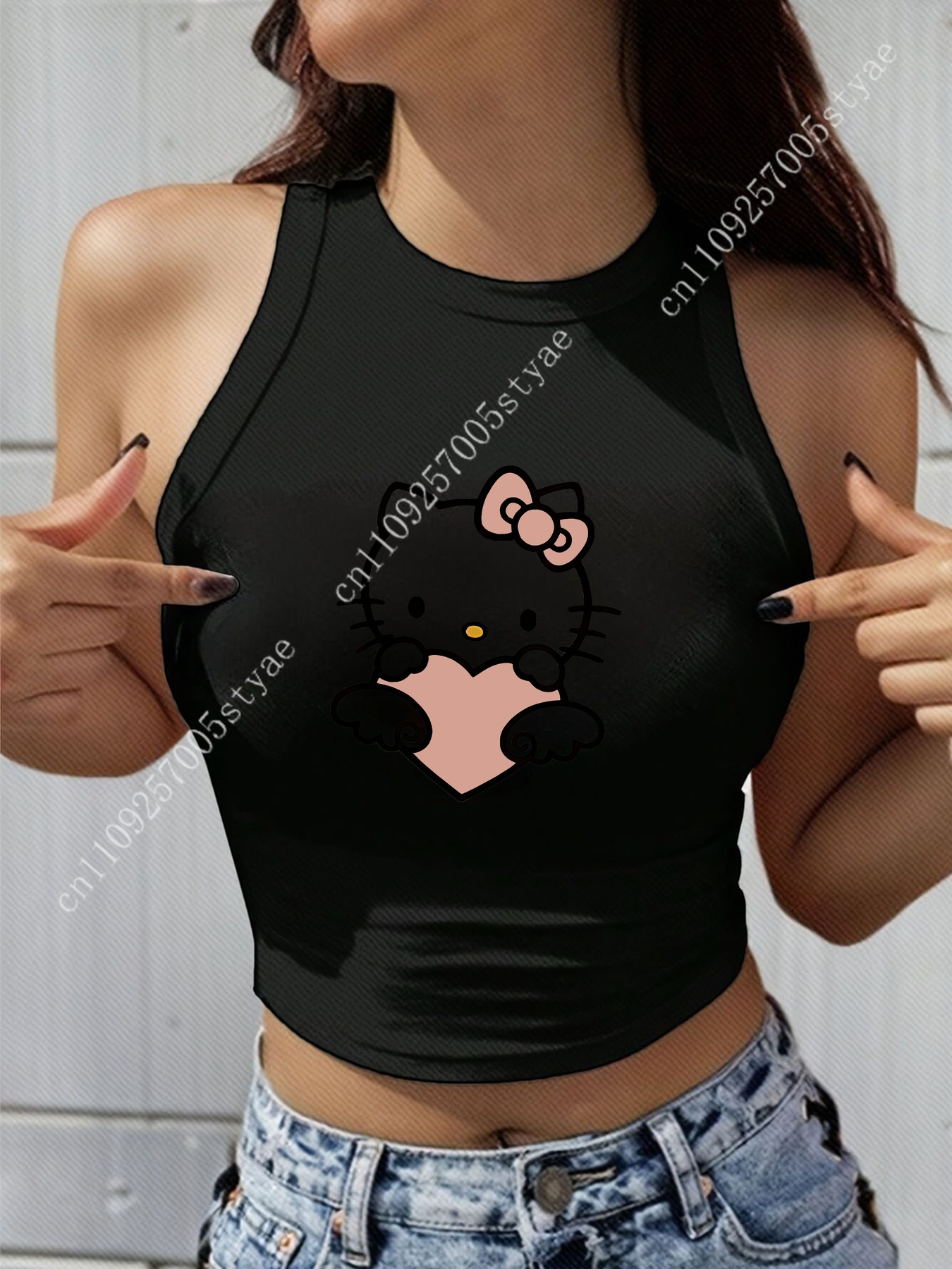 HELLO KITTY Classic Round Neck - Knitted Vest Women 리뷰 및 가격