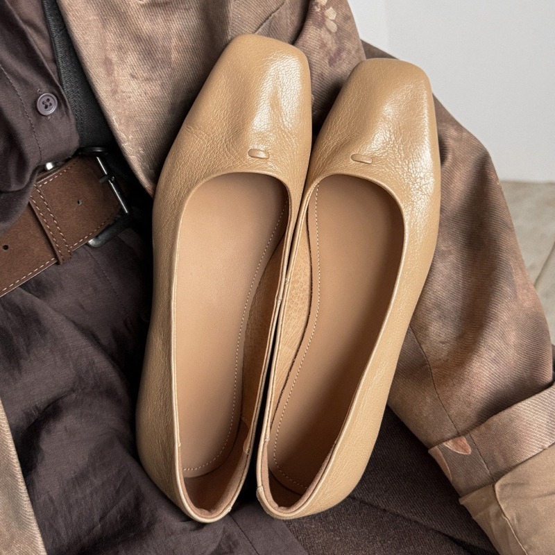 Retro Women's Shoes Exquisite  - Women Fashion Designers 리뷰 및 가격