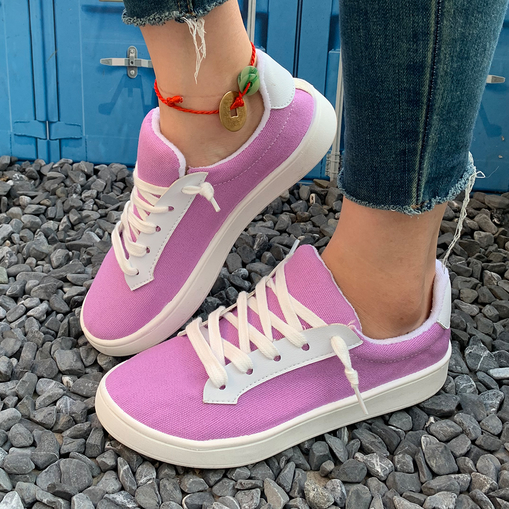 A Pair of Women's Casual Style - Women Fashion Model 리뷰 및 가격