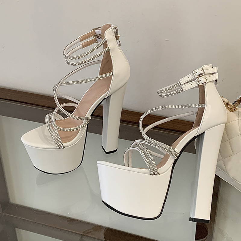 Liyke Model Catwalk 16CM Super - Women Fashion Model 리뷰 및 가격